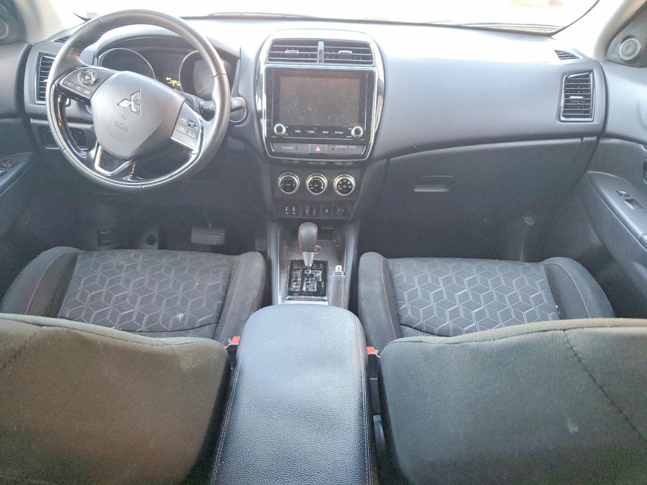 2024 MITSUBISHI OUTLANDER SPORT S/SE photo 15