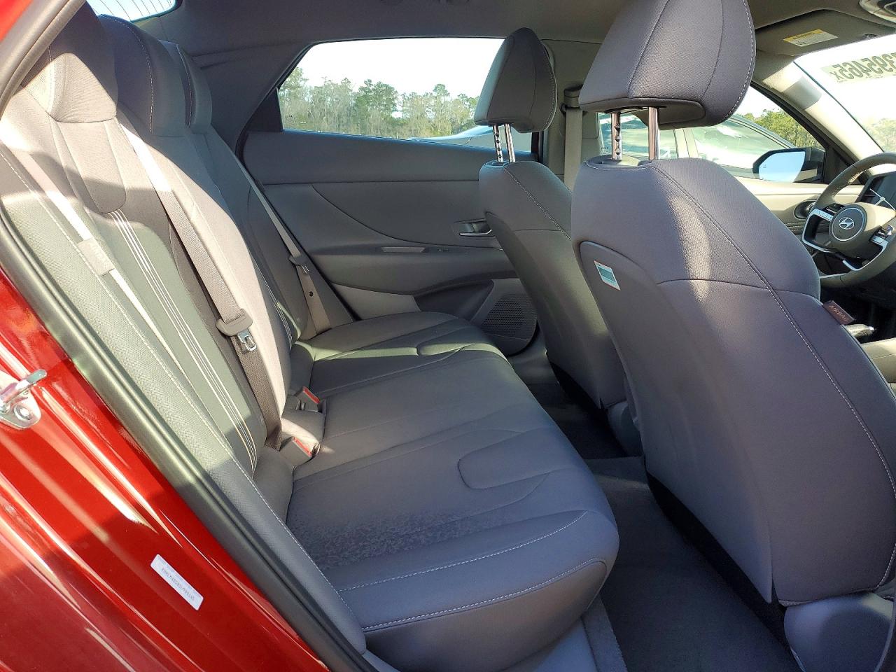 2025 HYUNDAI ELANTRA SEL SPORT photo 28