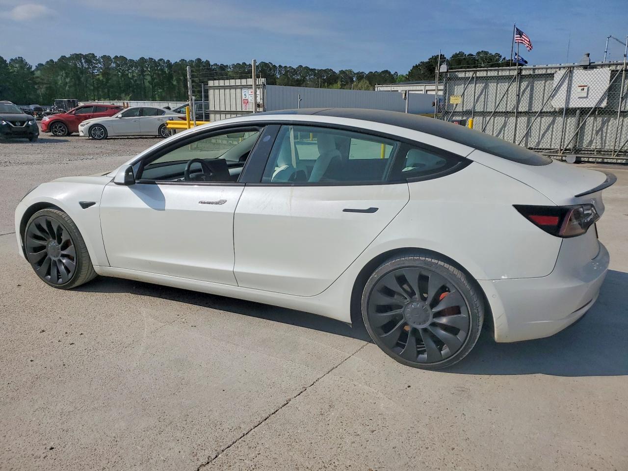 2022 TESLA MODEL 3 photo 2
