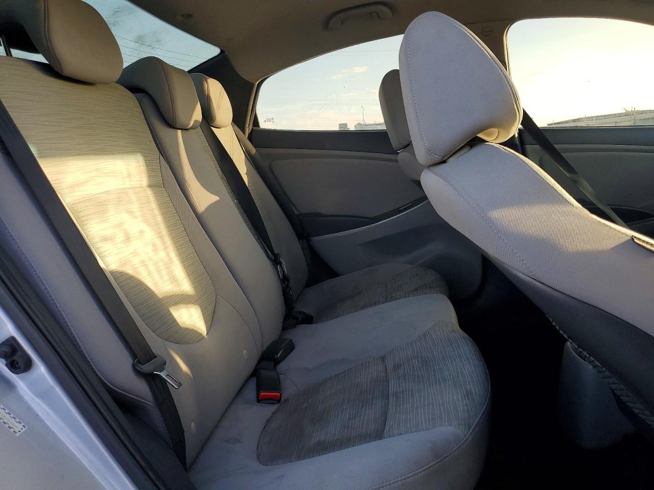 2017 HYUNDAI ACCENT SE photo 37