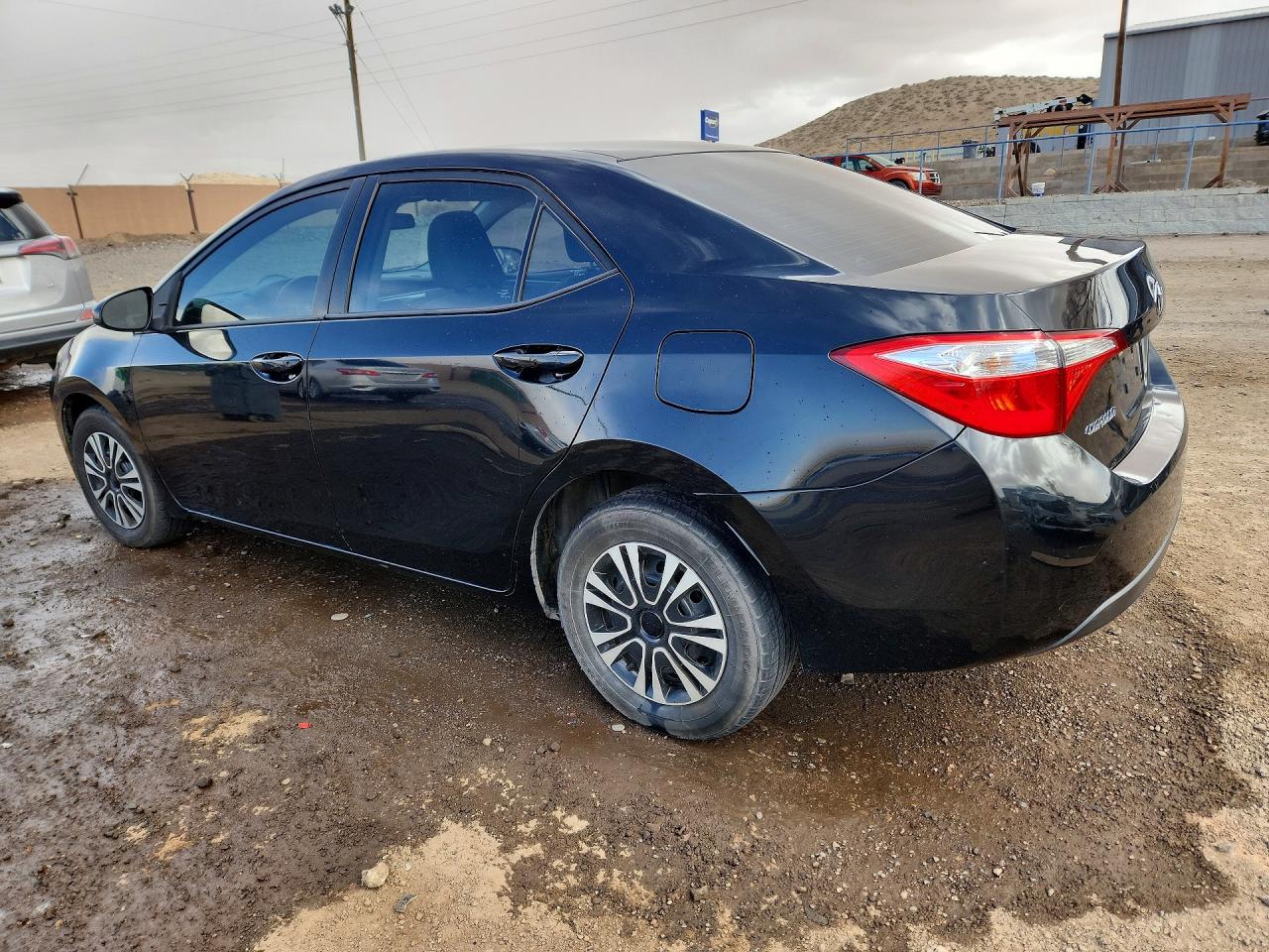 2016 TOYOTA COROLLA L photo 2