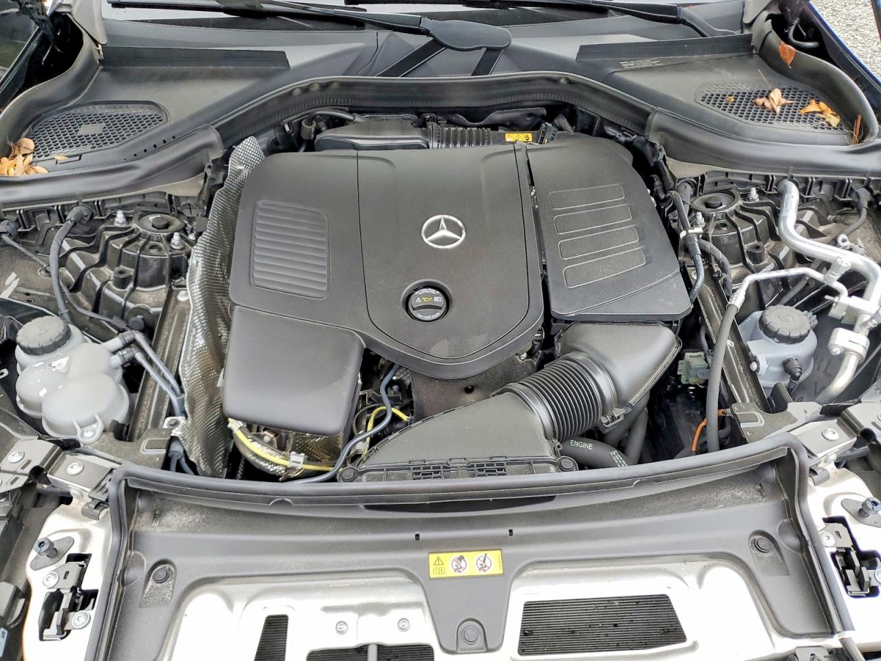 2025 MERCEDES-BENZ GLC 300 photo 12