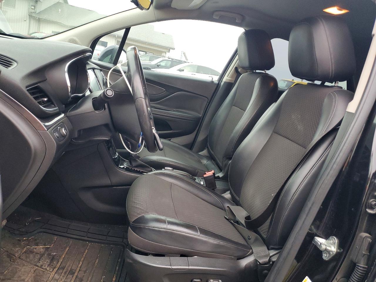 2018 BUICK ENCORE PREFERRED photo 13
