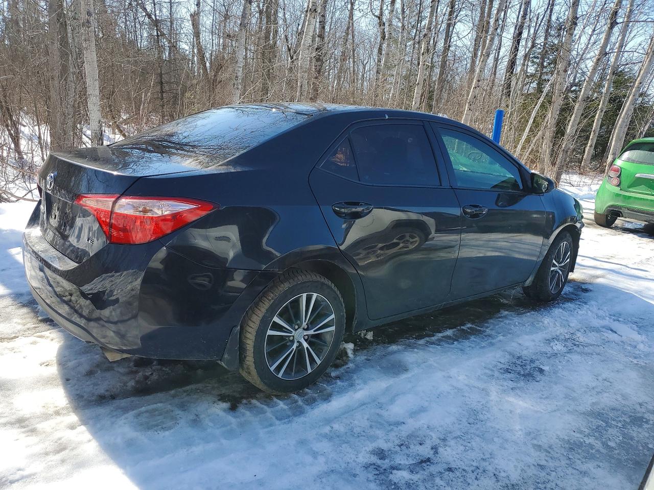 2018 TOYOTA COROLLA L photo 3
