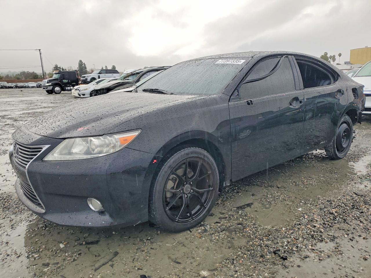 2013 LEXUS ES