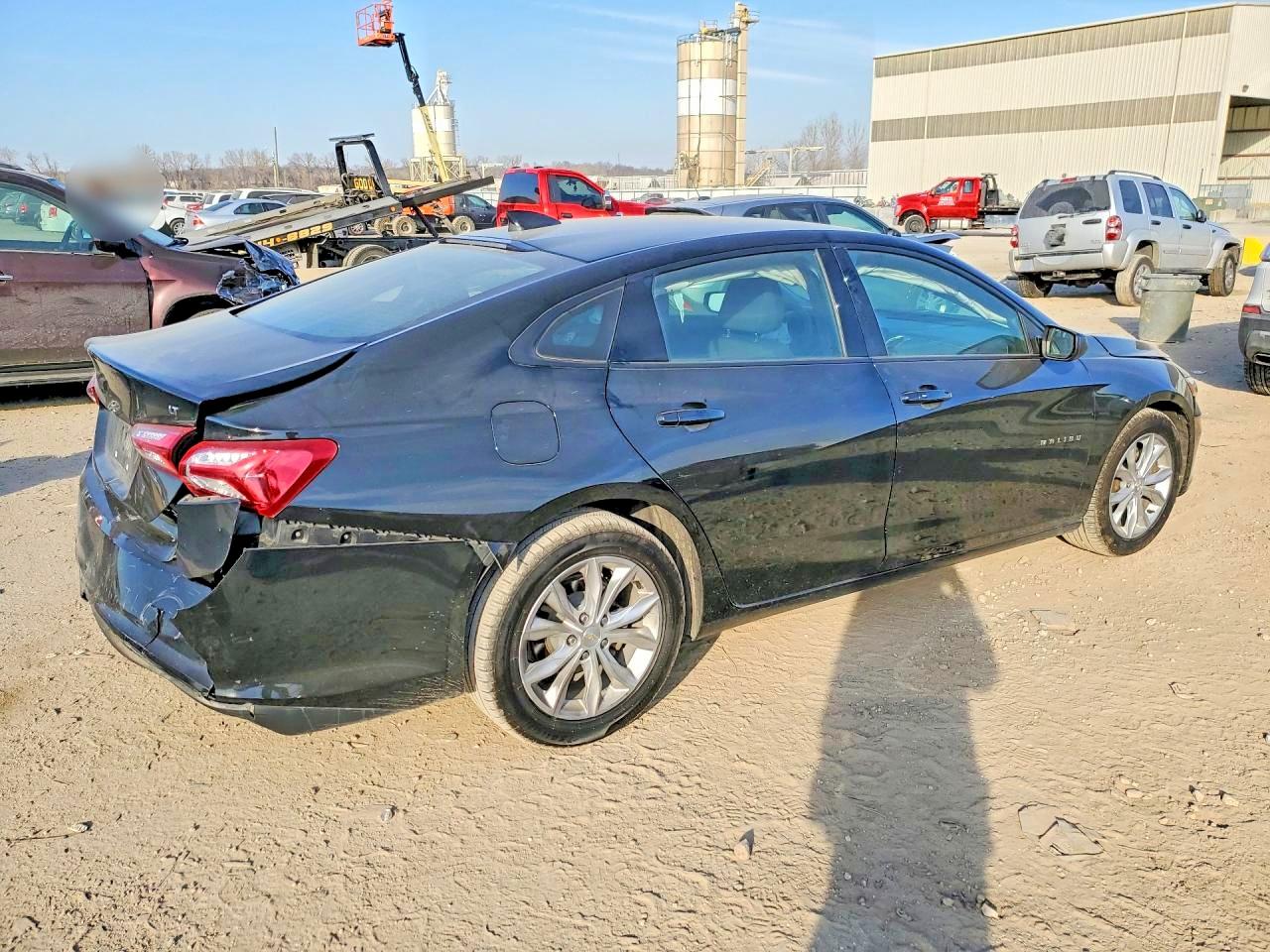 2021 CHEVROLET MALIBU LT photo 3