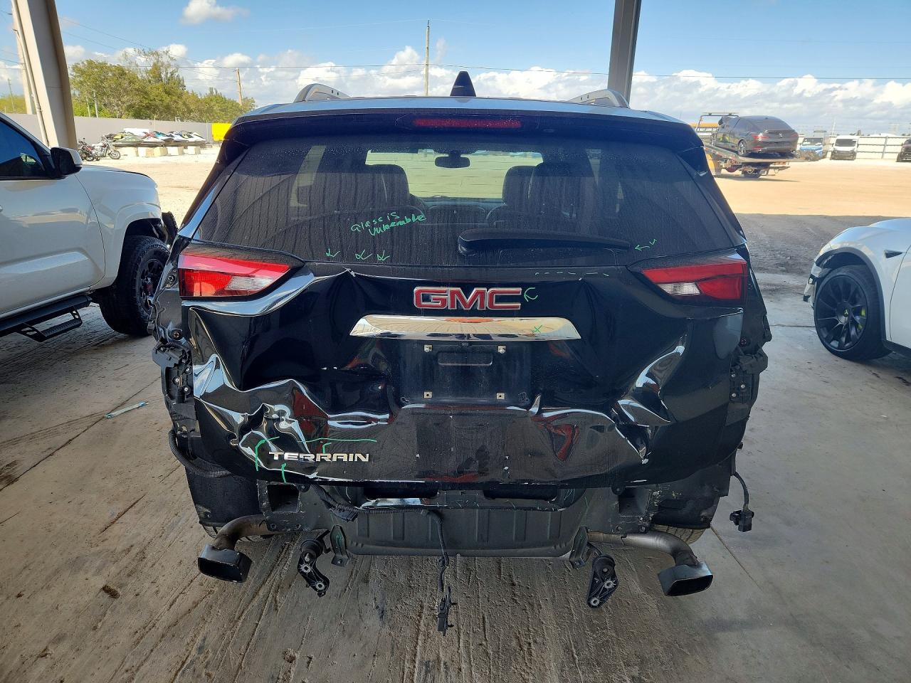 2019 GMC TERRAIN photo 6