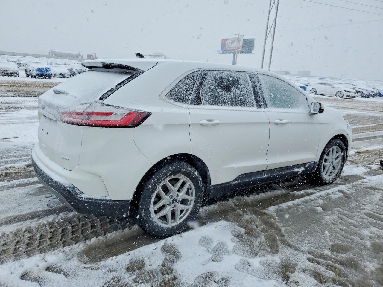 2021 FORD EDGE SEL photo 3