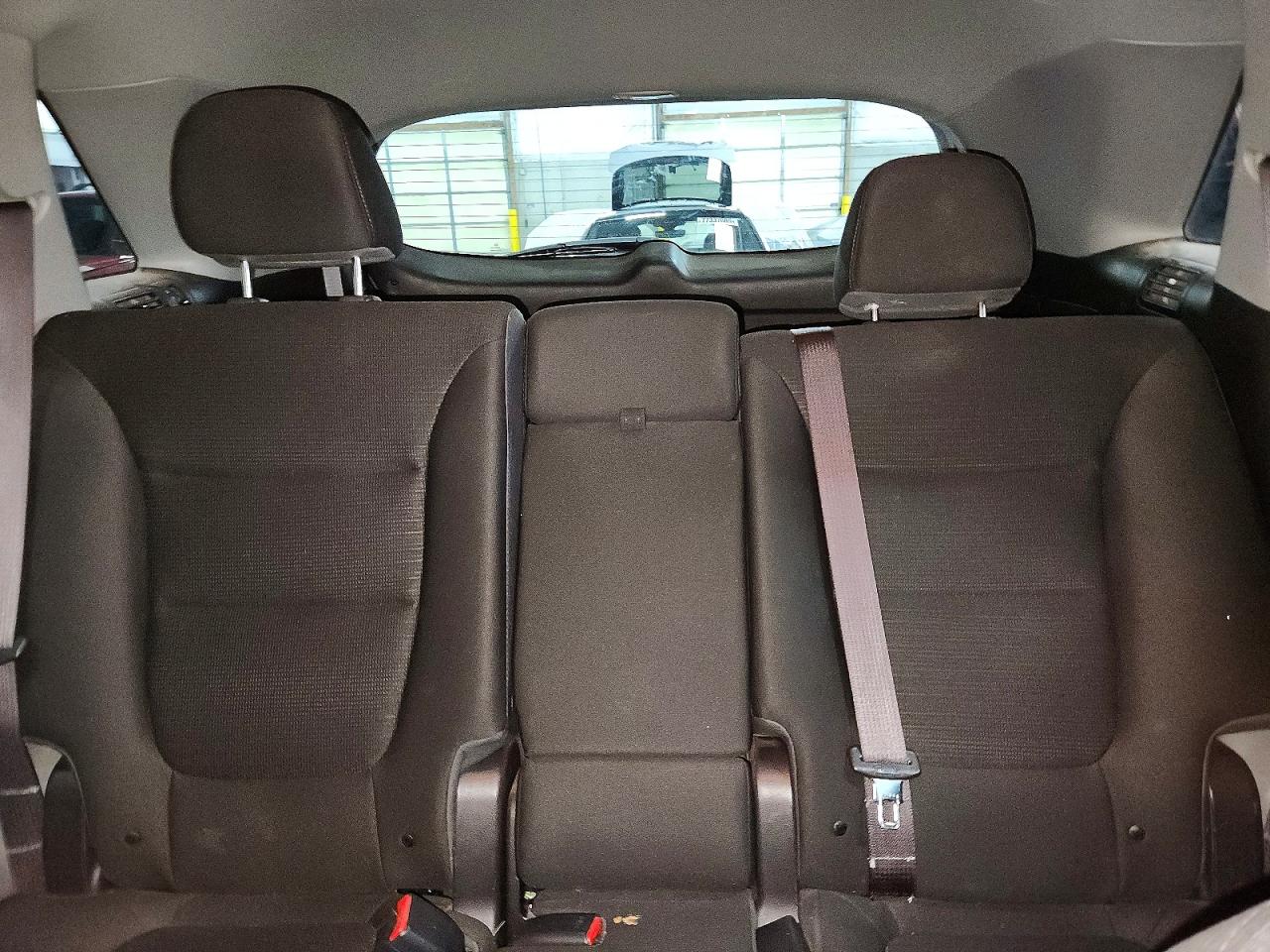 2015 KIA SORENTO LX photo 19