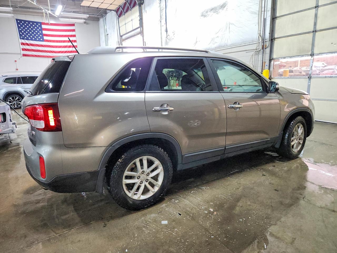 2015 KIA SORENTO LX photo 5