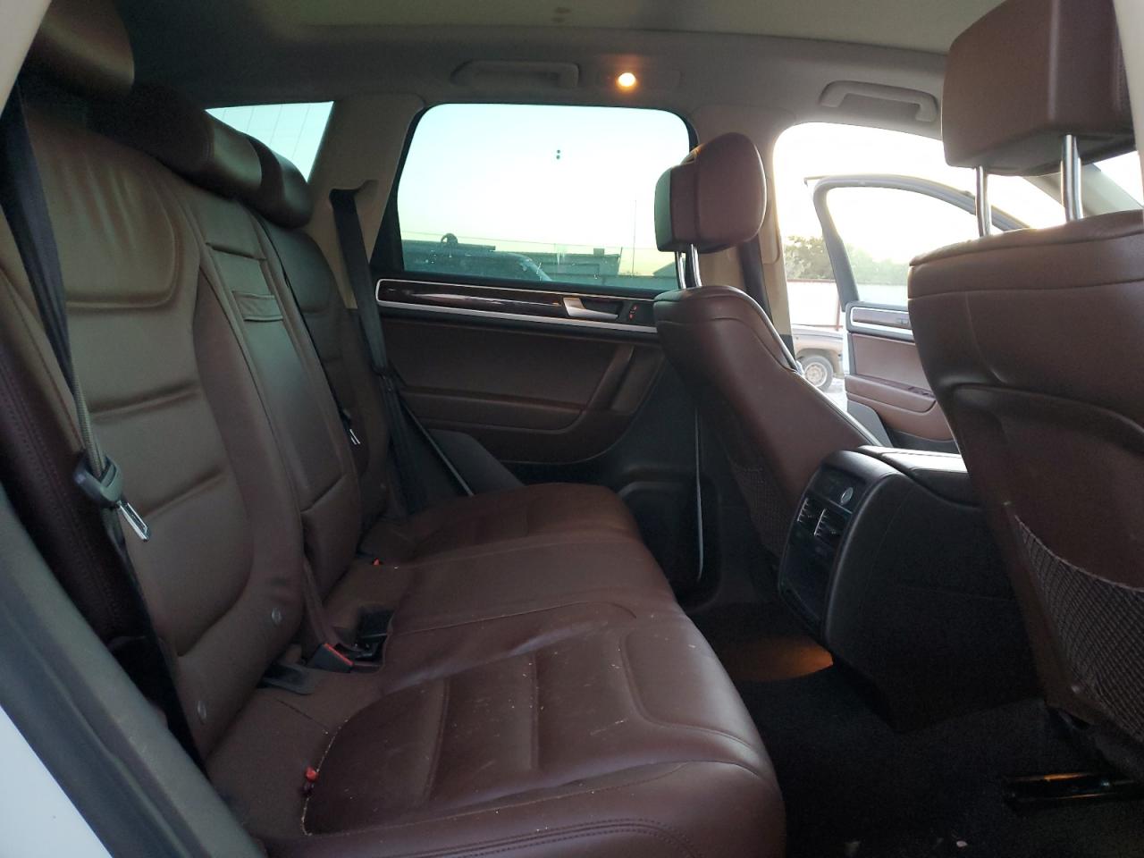 2014 VOLKSWAGEN TOUAREG V6 TDI photo 21
