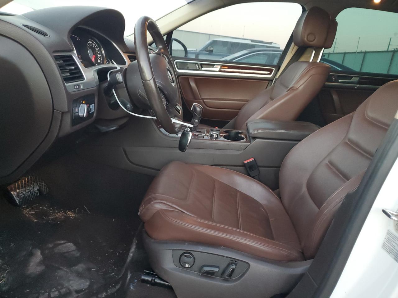 2014 VOLKSWAGEN TOUAREG V6 TDI photo 13