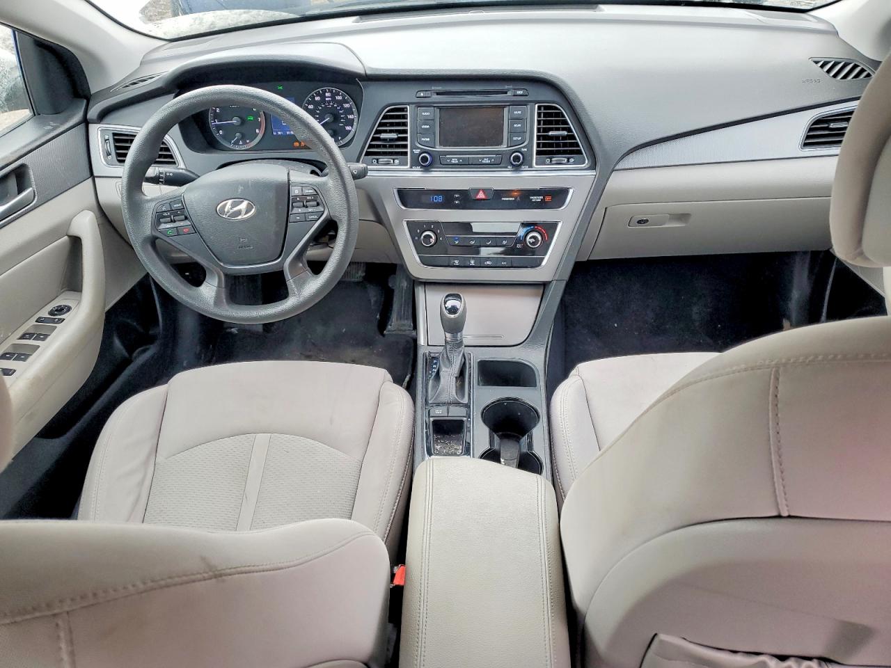 2015 HYUNDAI SONATA SE photo 8