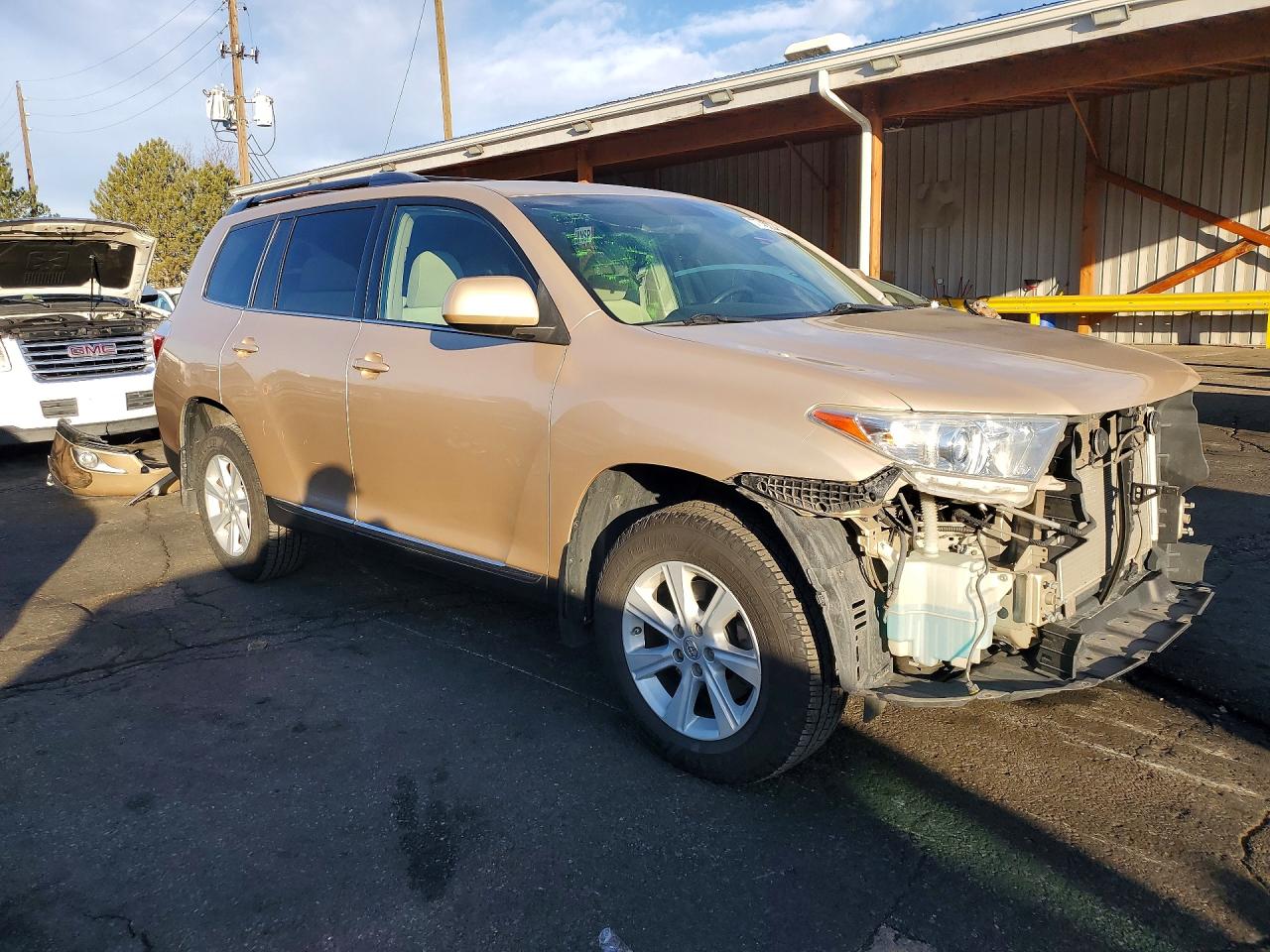 2013 TOYOTA HIGHLANDER BASE photo 7
