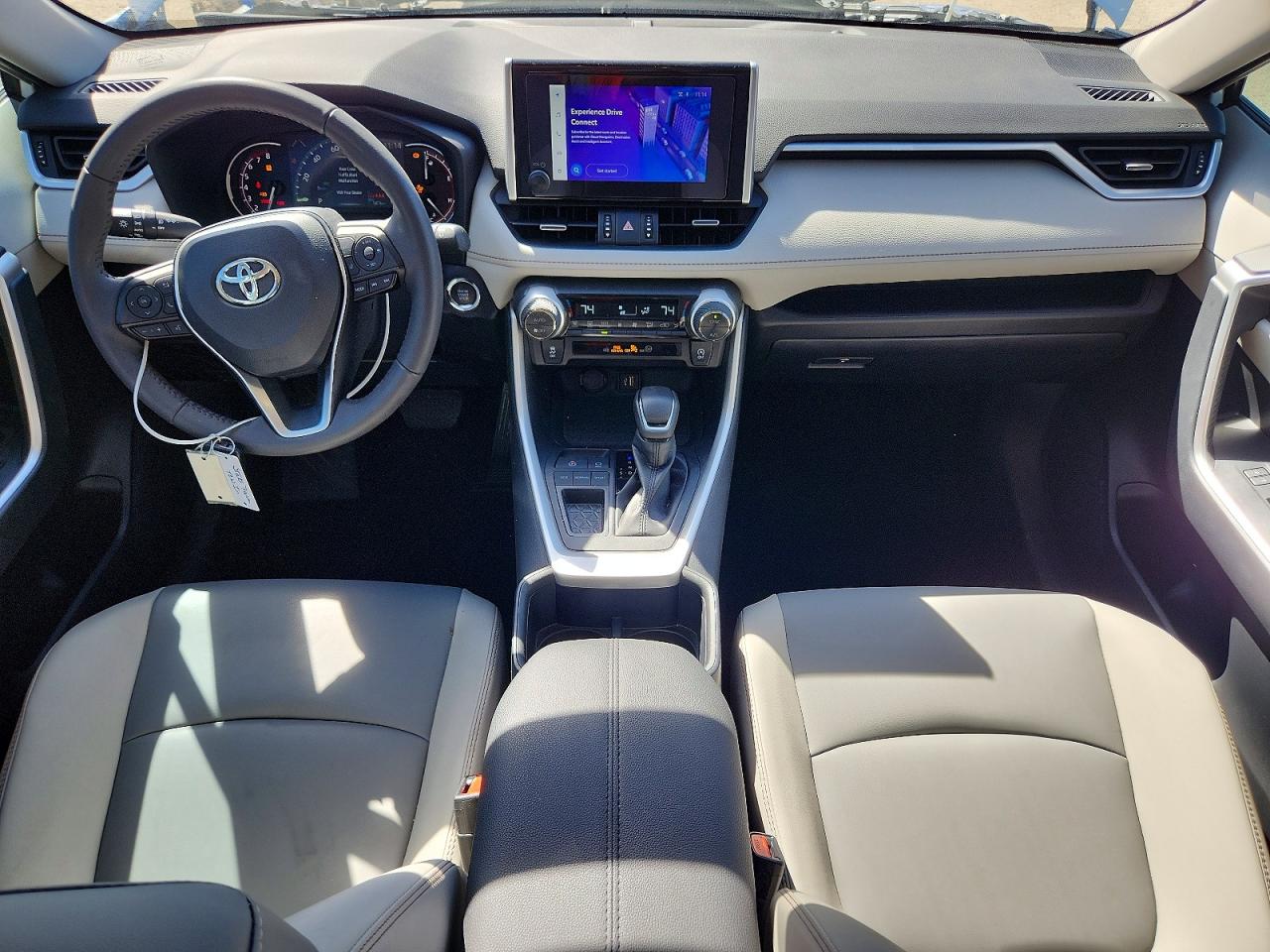 2025 TOYOTA RAV4 XLE PREMIUM photo 8