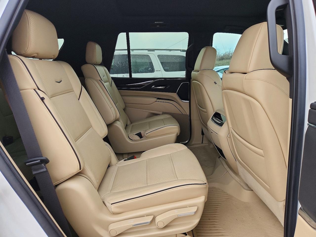 2022 CADILLAC ESCALADE PREMIUM LUXURY photo 11