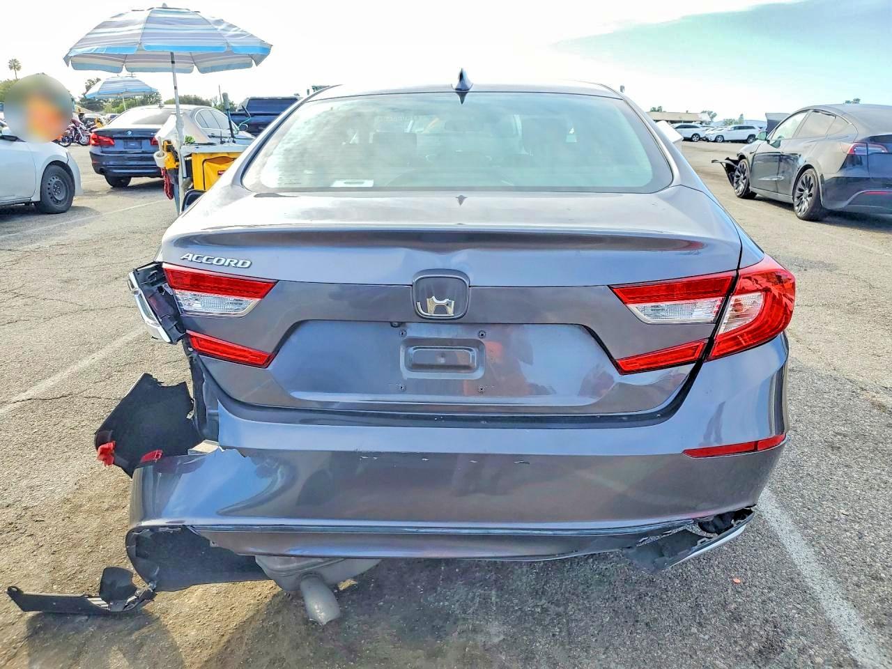 2020 HONDA ACCORD LX photo 6