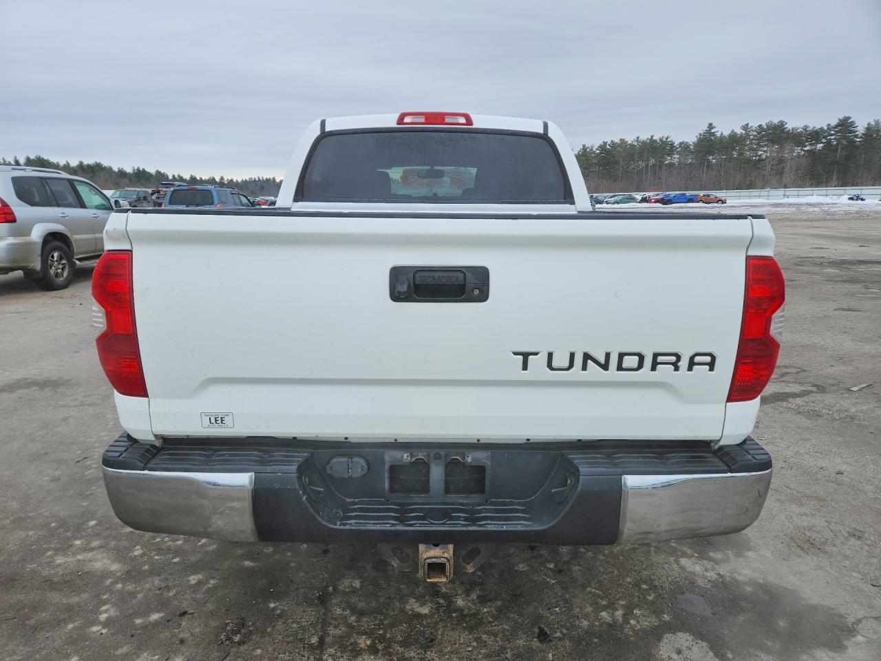 2014 TOYOTA TUNDRA CREWMAX SR5 photo 11