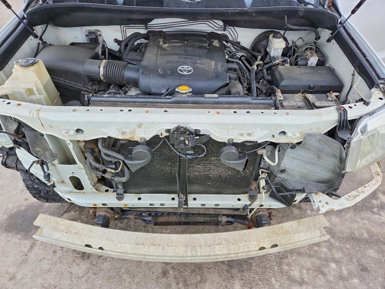 2014 TOYOTA TUNDRA CREWMAX SR5 photo 21