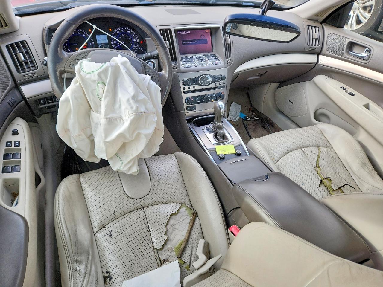 2013 INFINITI G37 photo 15