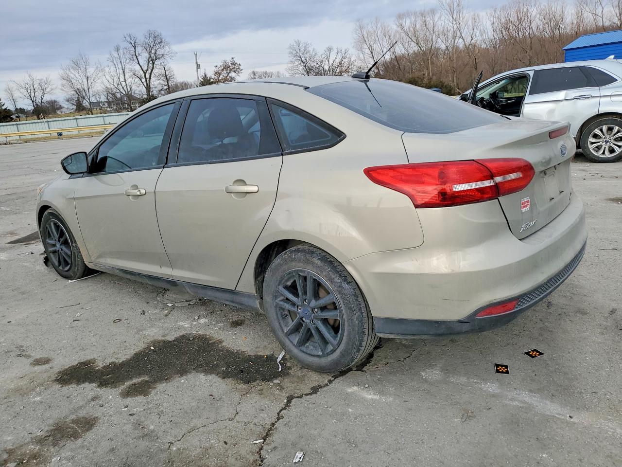 2015 FORD FOCUS SE photo 3