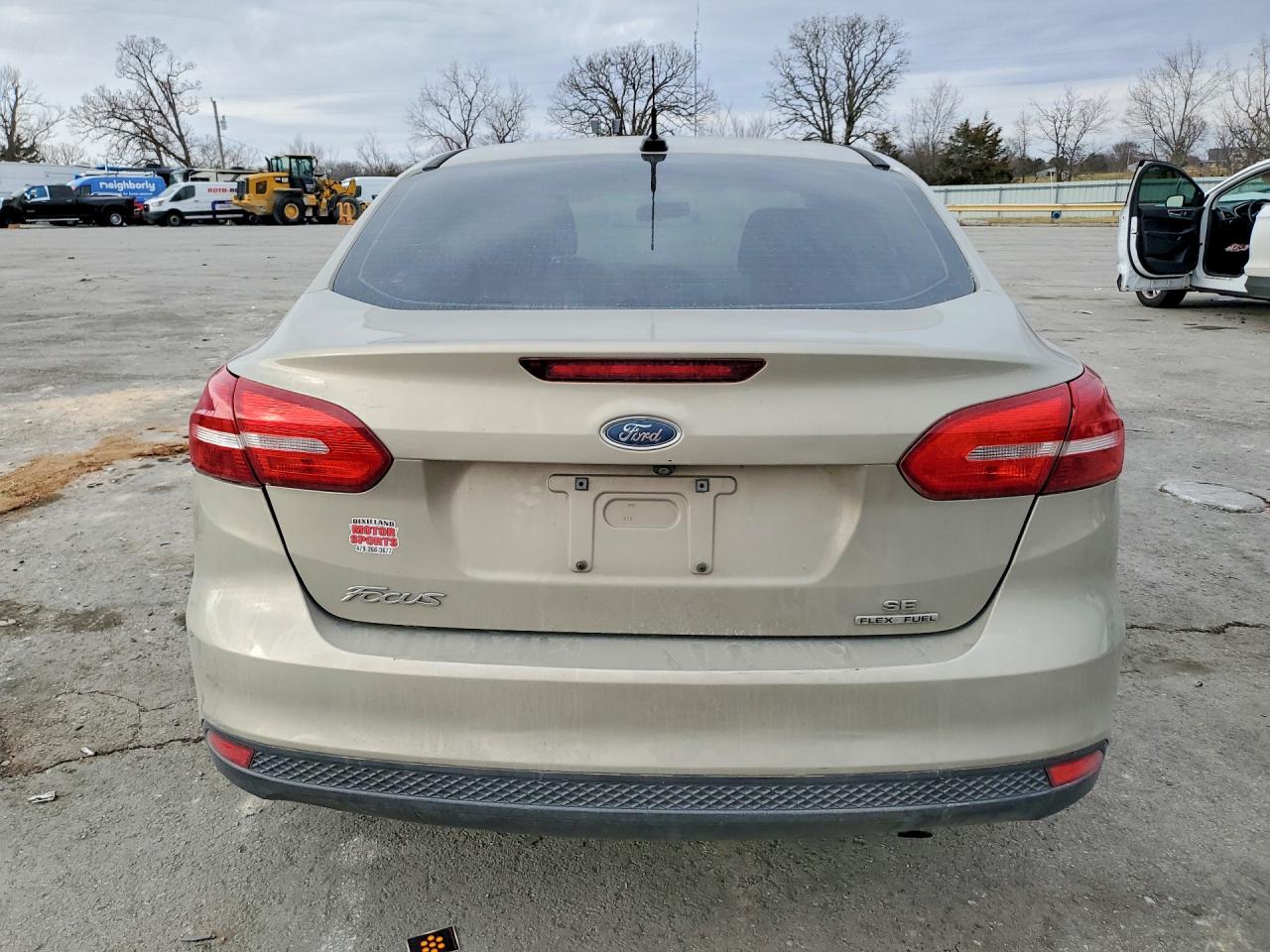 2015 FORD FOCUS SE photo 11