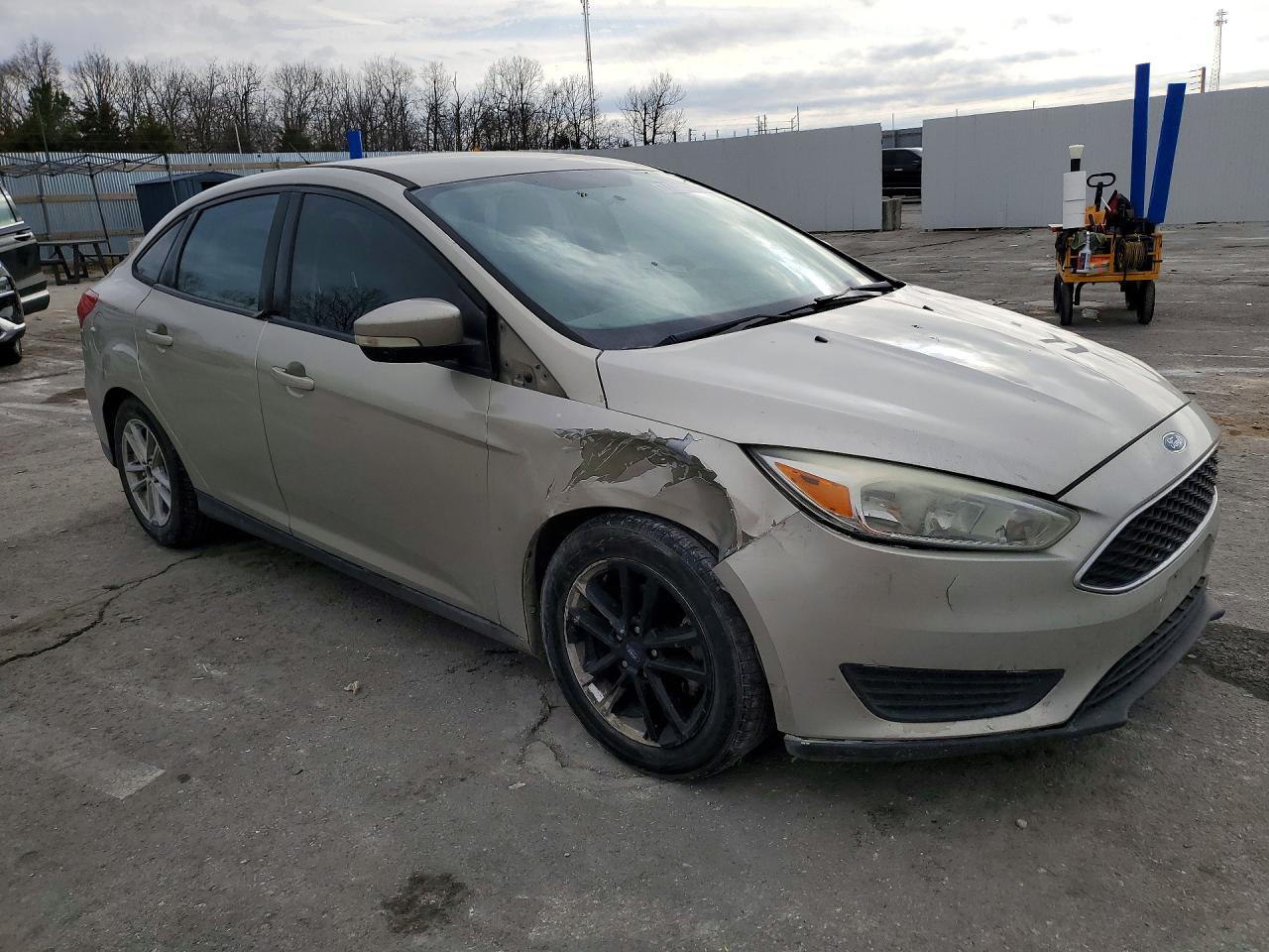2015 FORD FOCUS SE photo 7