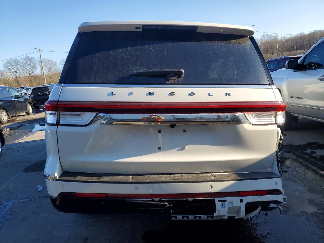 2024 LINCOLN NAVIGATOR L BLACK LABEL photo 16