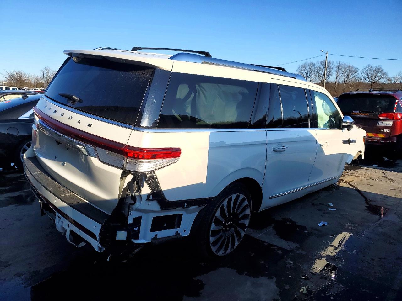 2024 LINCOLN NAVIGATOR L BLACK LABEL photo 7