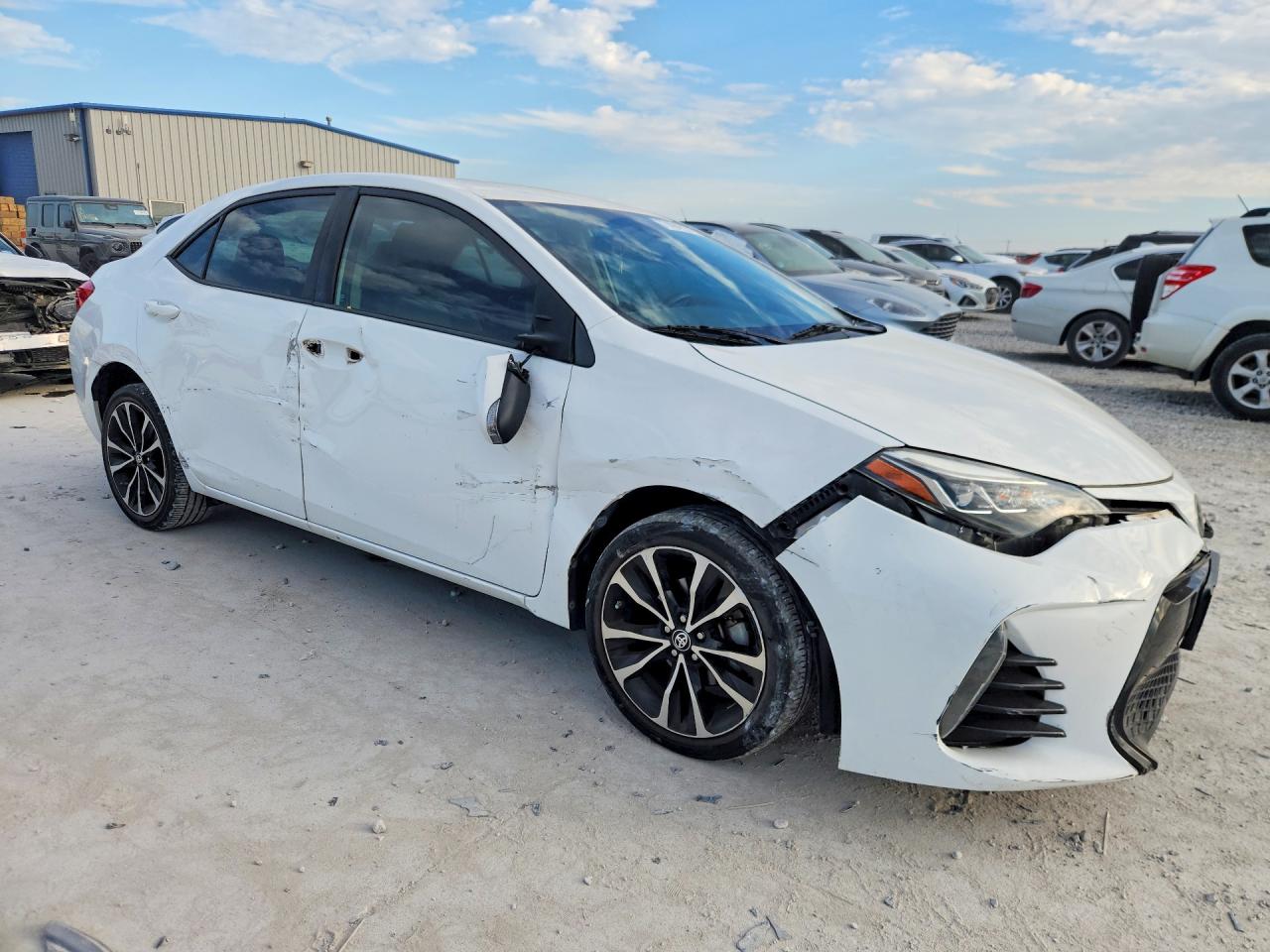 2017 TOYOTA COROLLA SE photo 10