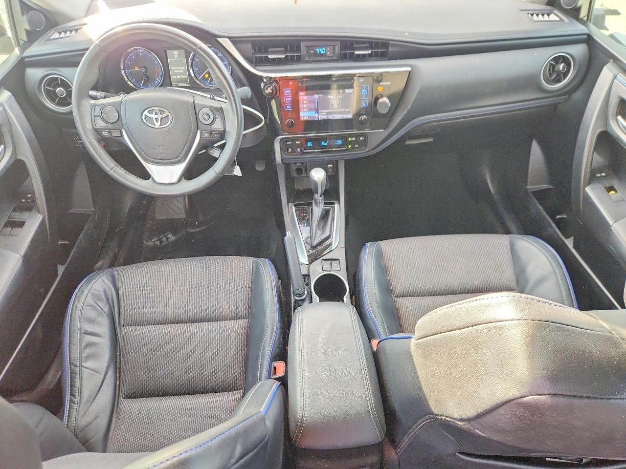 2017 TOYOTA COROLLA SE photo 22