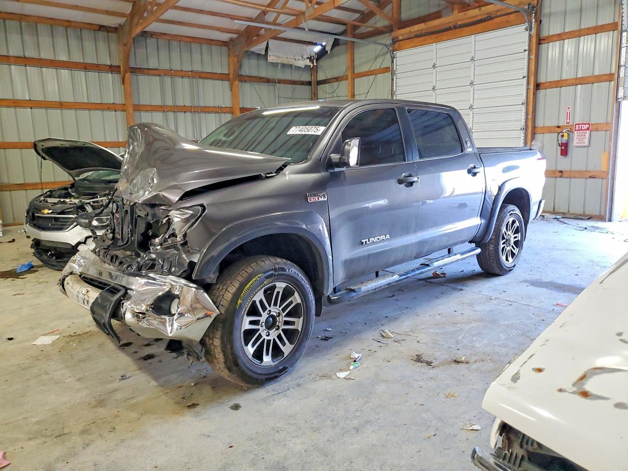 2013 TOYOTA TUNDRA