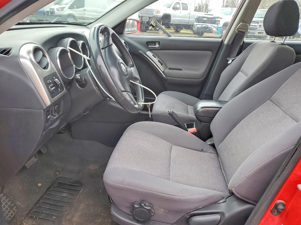 2004 TOYOTA COROLLA MATRIX photo 7