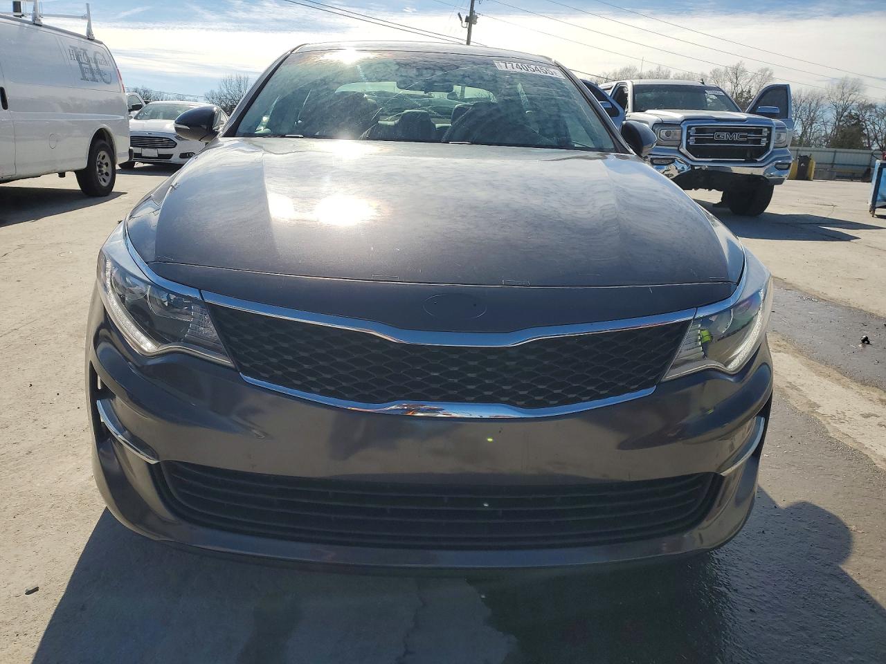 2017 KIA OPTIMA LX photo 5