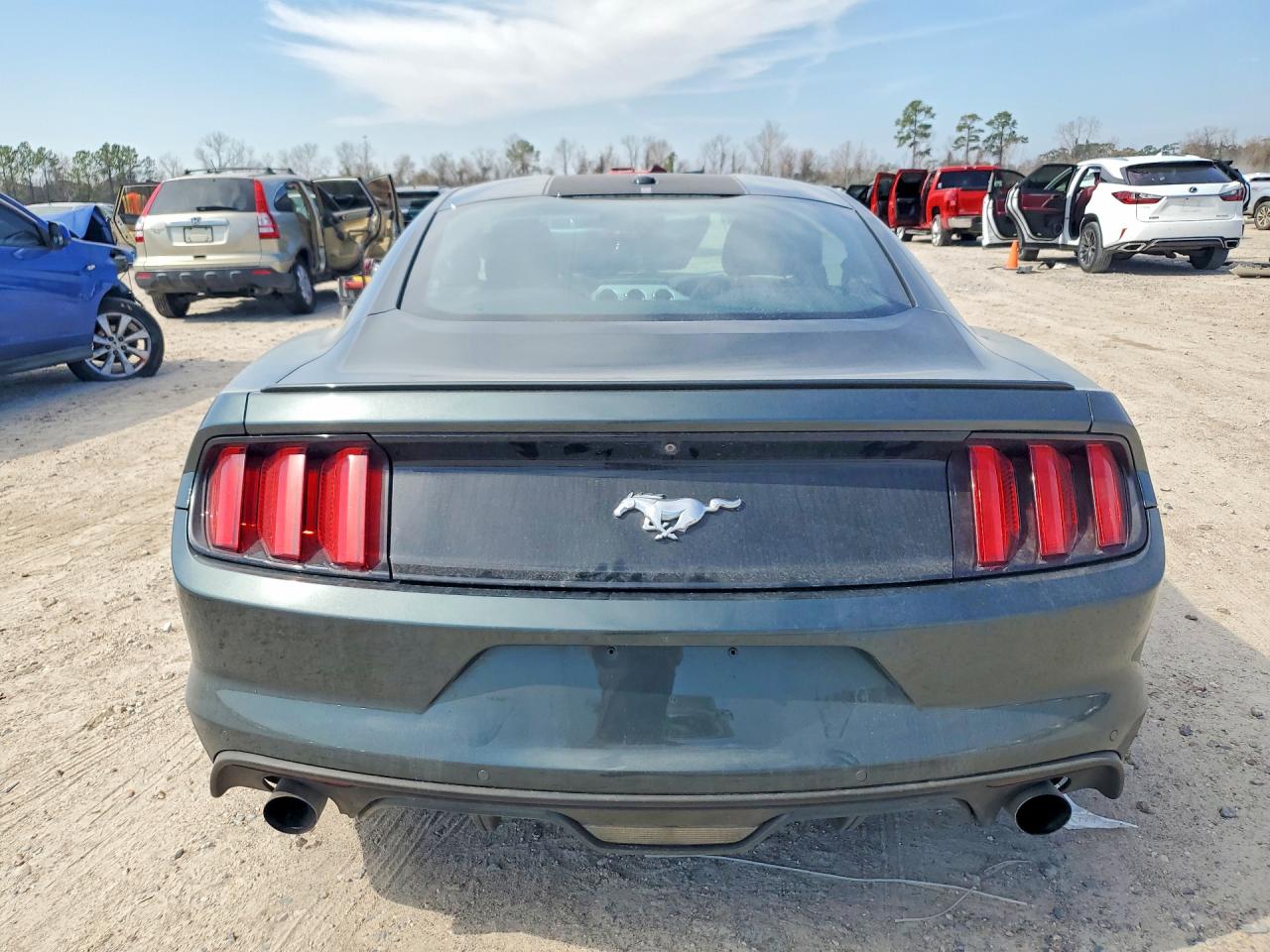 2016 FORD MUSTANG photo 11
