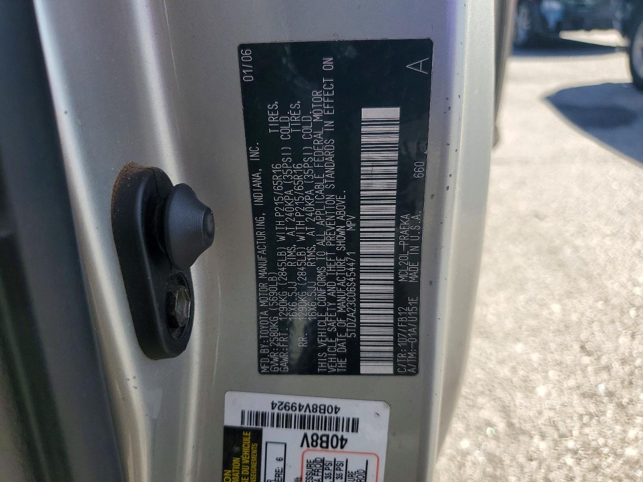 2006 TOYOTA SIENNA photo 12