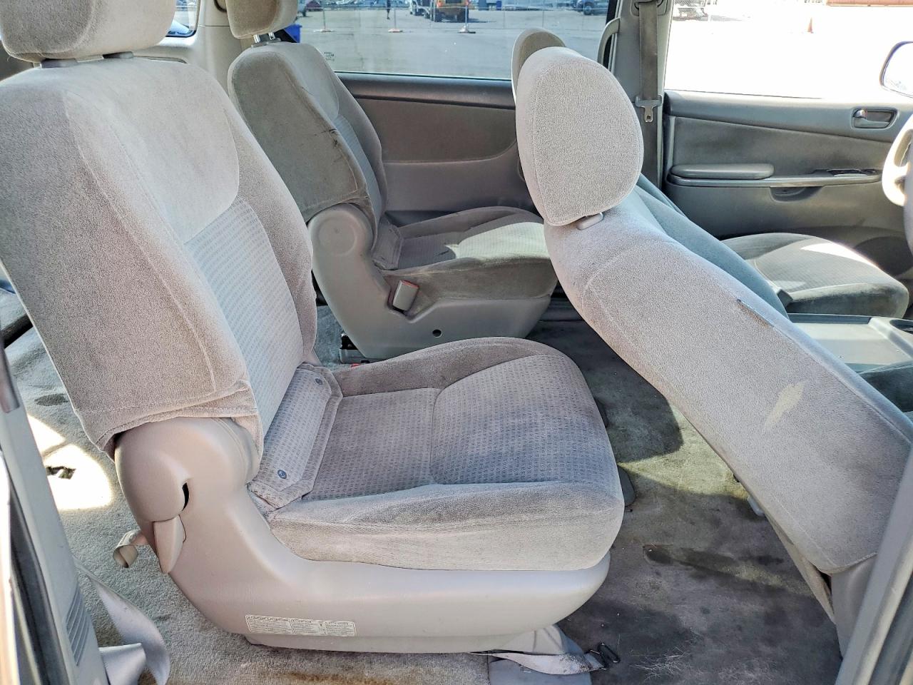 2006 TOYOTA SIENNA photo 10