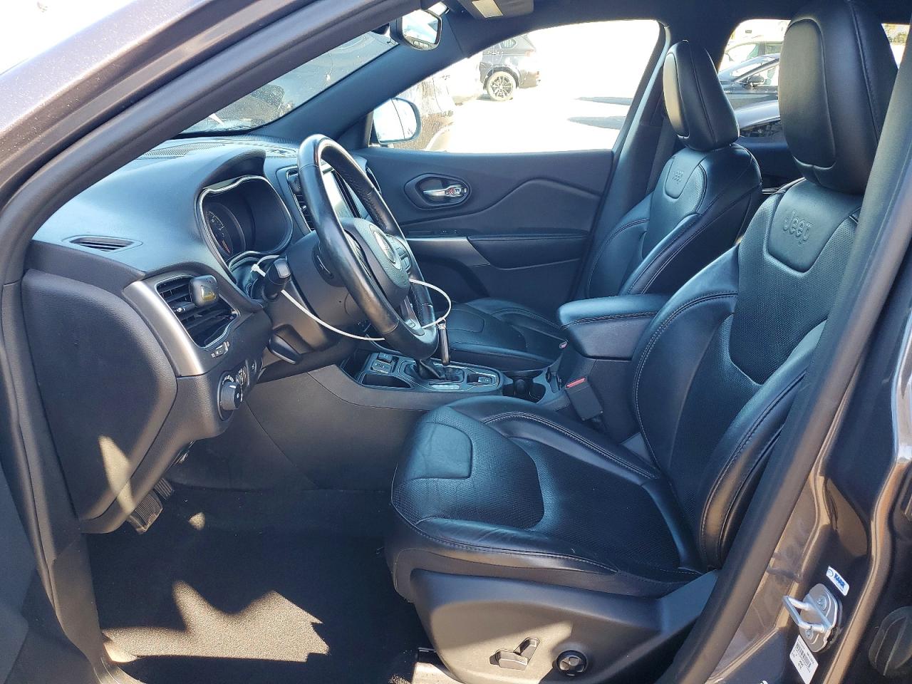 2019 JEEP CHEROKEE LIMITED photo 19