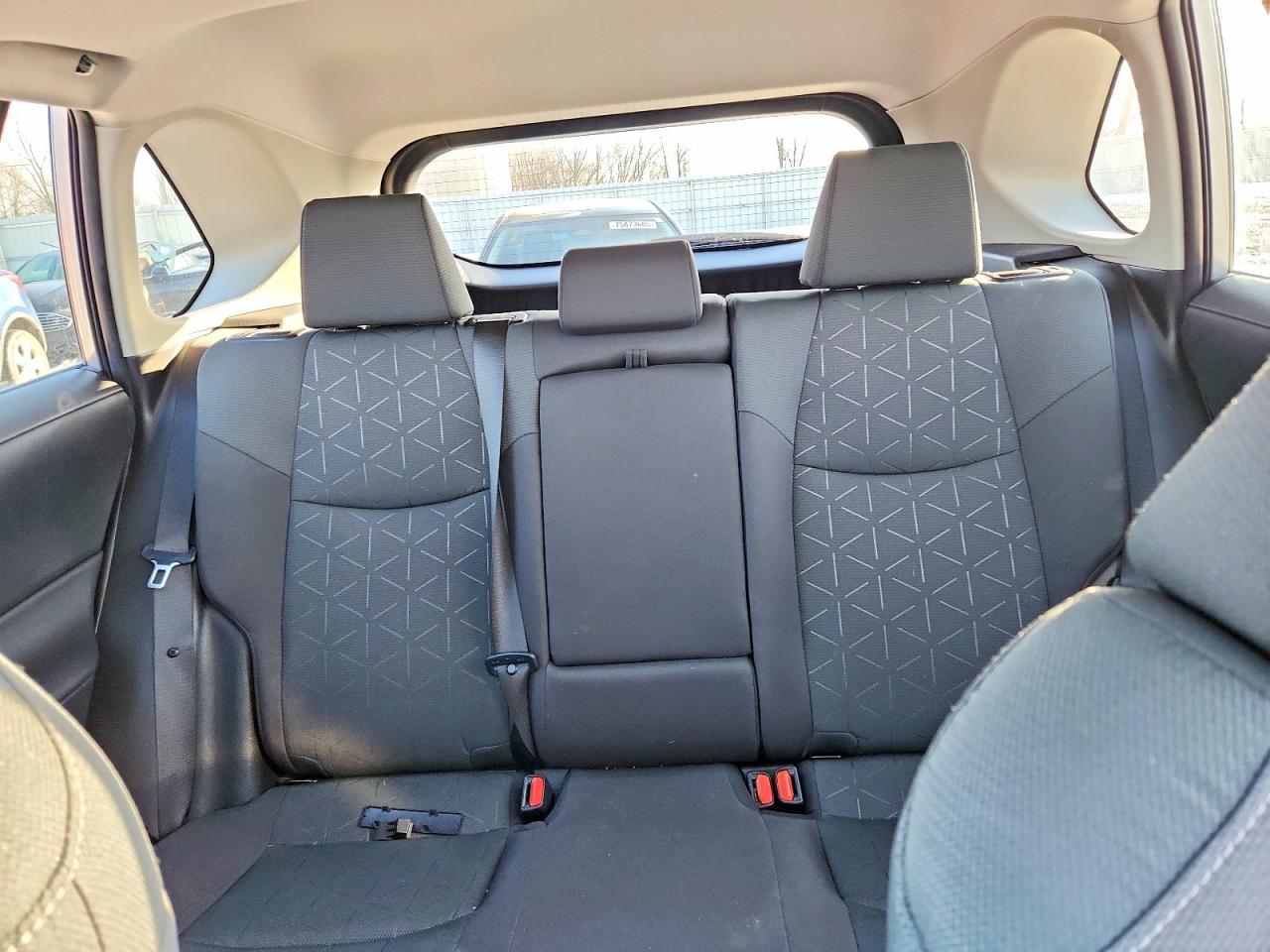 2024 TOYOTA RAV4 XLE photo 28