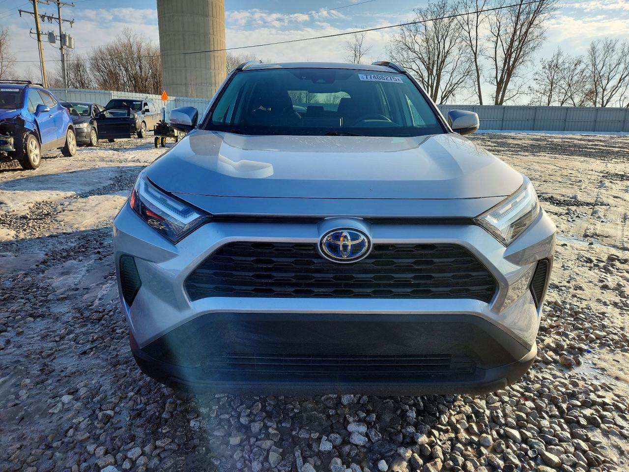 2024 TOYOTA RAV4 XLE photo 13