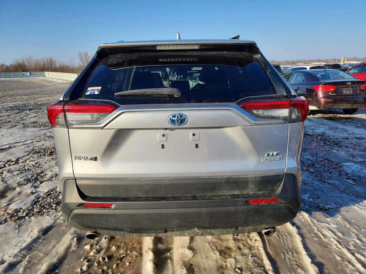 2024 TOYOTA RAV4 XLE photo 16