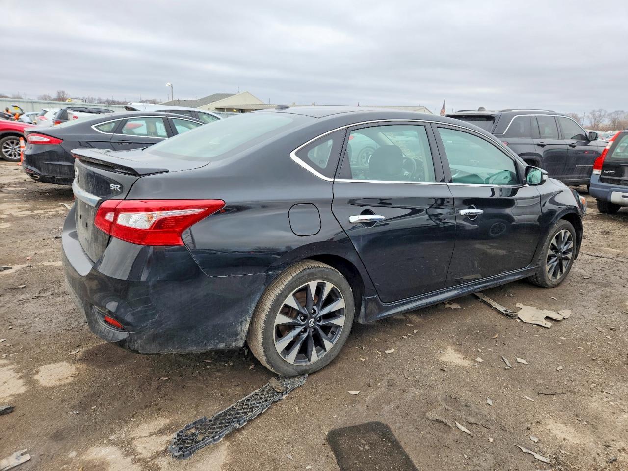 2019 NISSAN SENTRA S photo 9