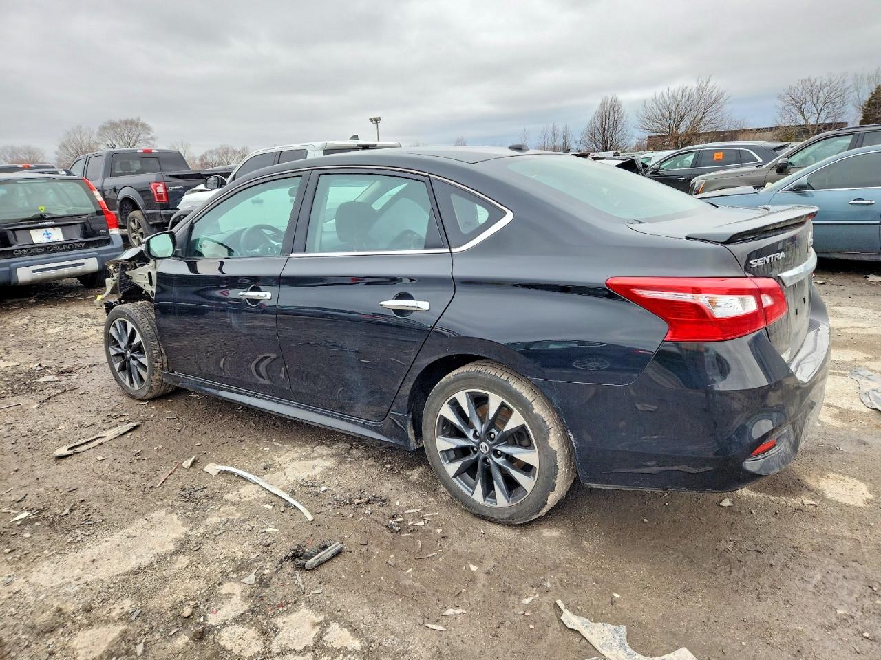 2019 NISSAN SENTRA S photo 5