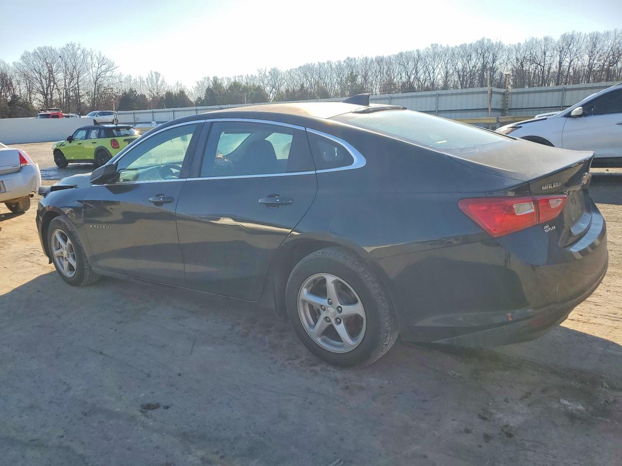 2016 CHEVROLET MALIBU LS photo 2