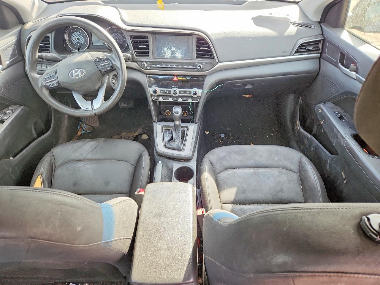 2020 HYUNDAI ELANTRA SEL photo 15