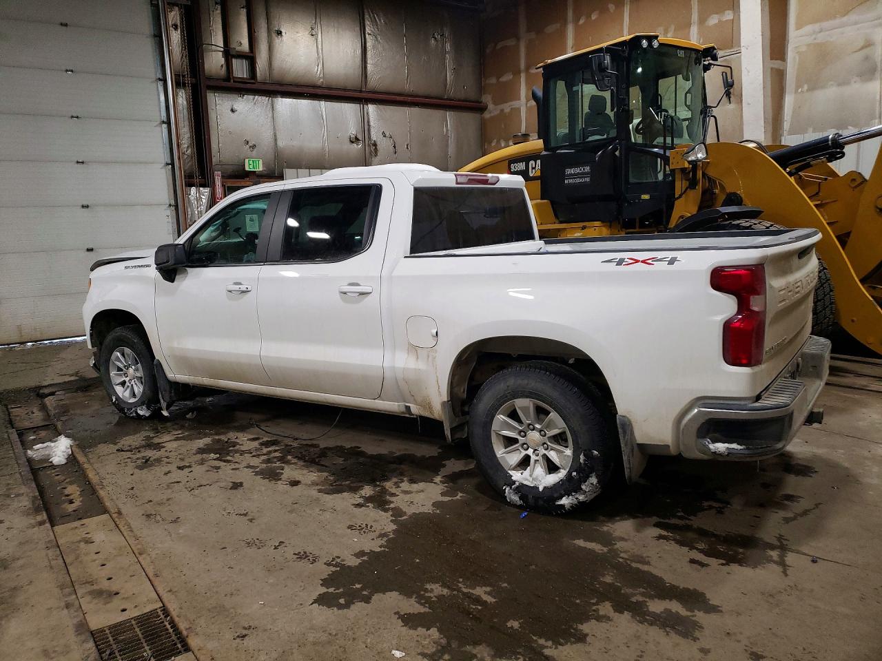 2025 CHEVROLET SILVERADO K1500 LT photo 4