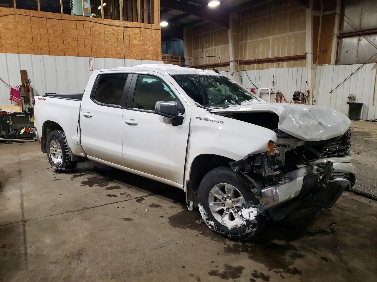 2025 CHEVROLET SILVERADO K1500 LT photo 10