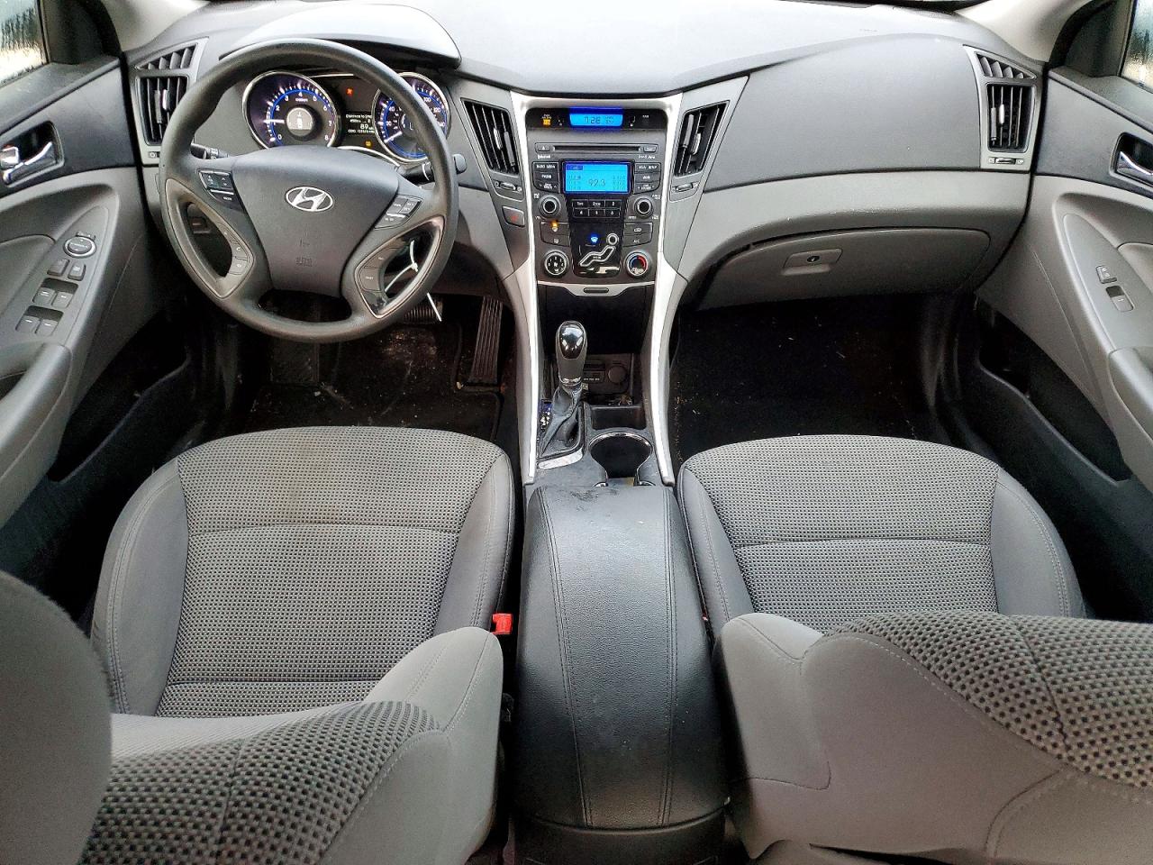 2012 HYUNDAI SONATA GLS photo 15