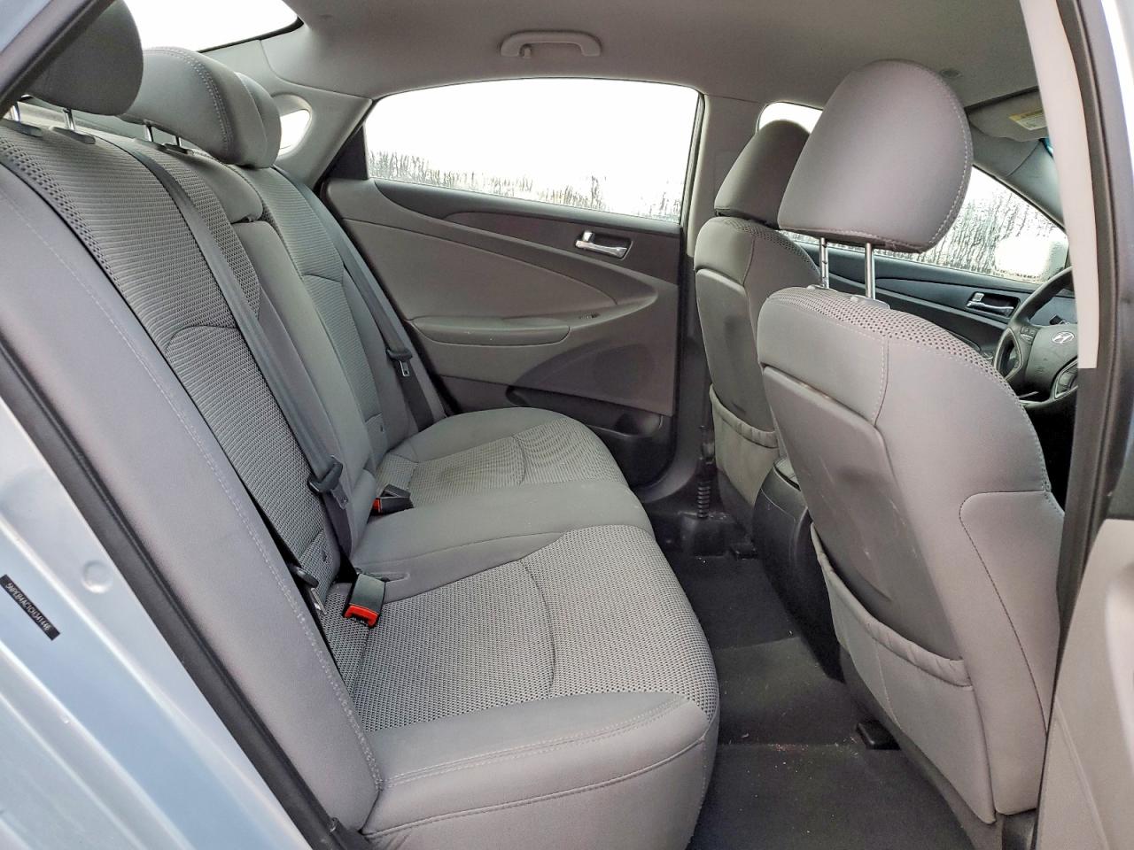 2012 HYUNDAI SONATA GLS photo 19