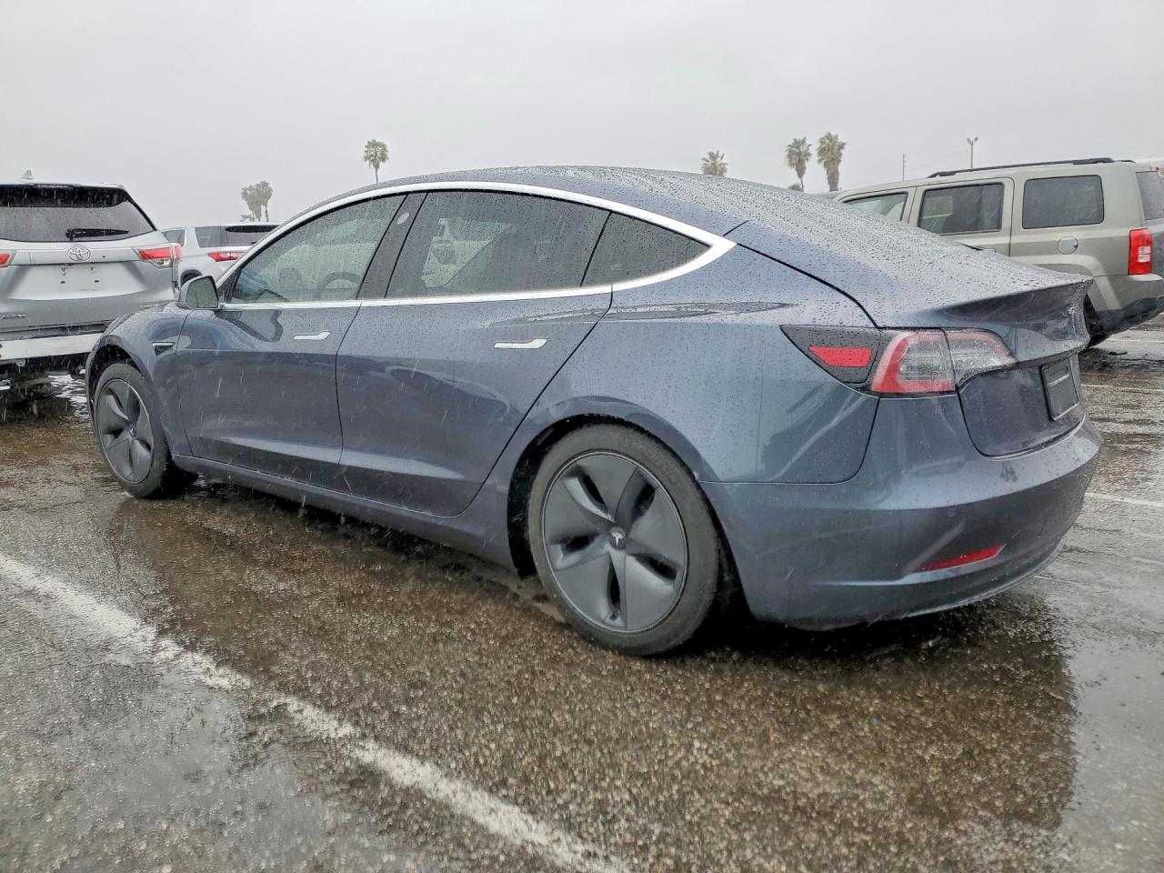 2020 TESLA MODEL 3 photo 4